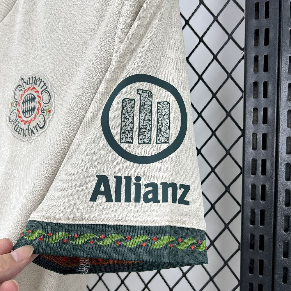 Maillot FC Bayern Munich Beer Festival Édition Spéciale 2025-2026