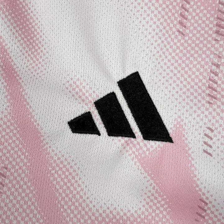Maillot Réal Madrid concept 2025