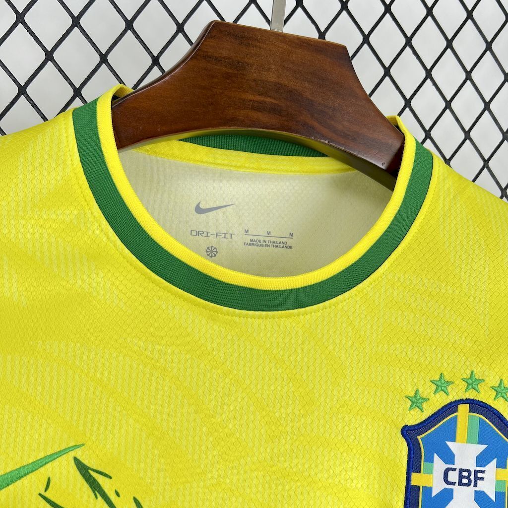 Maillot Brésil 2025 Jaune Édition Spéciale Pigeon