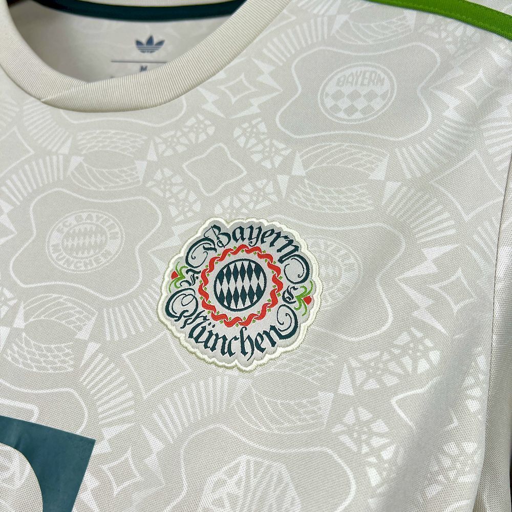 Maillot Manche Longue FC Bayern Munich Beer Festival Édition Spéciale 2025-2026
