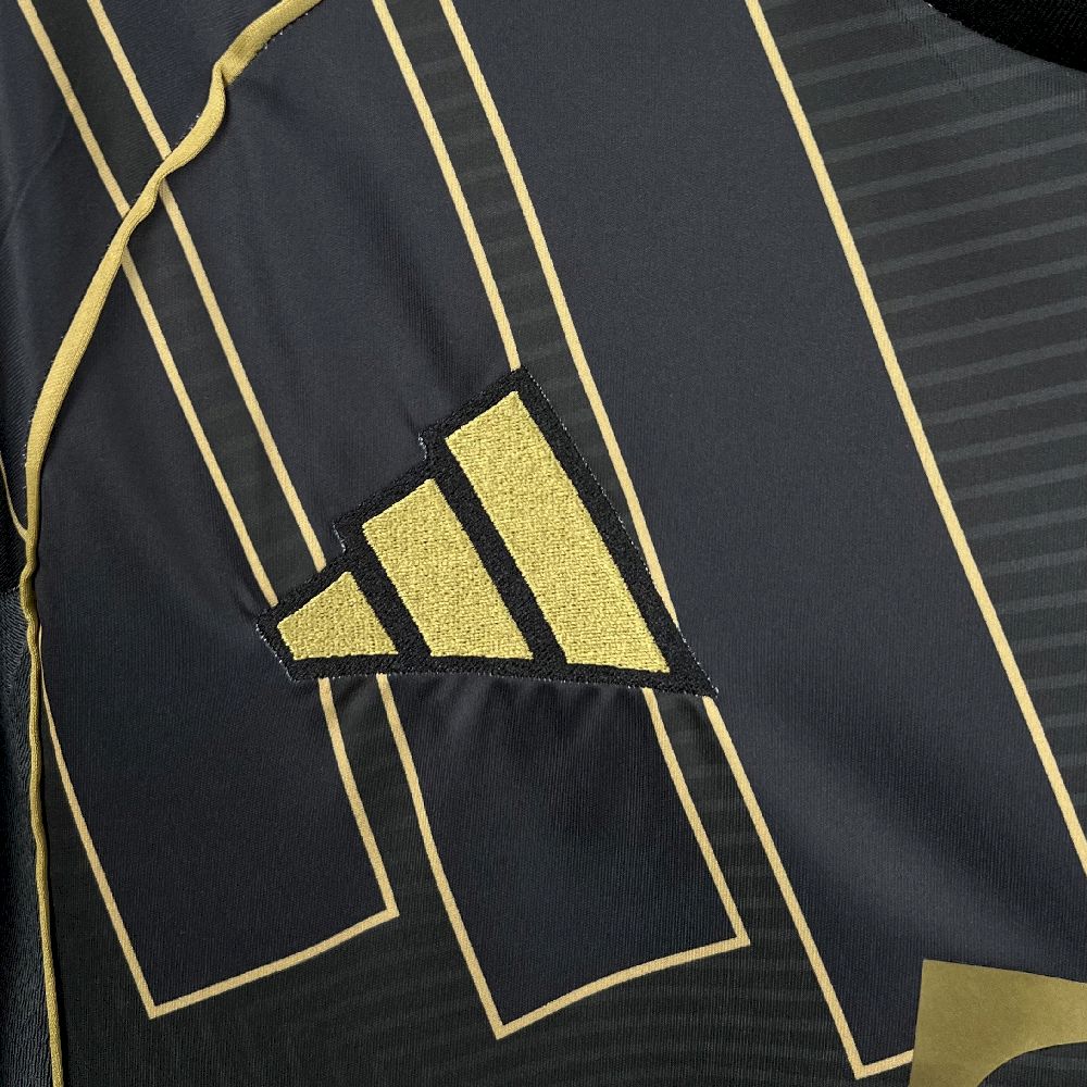 Maillot Bayern Munich concept 2025-26