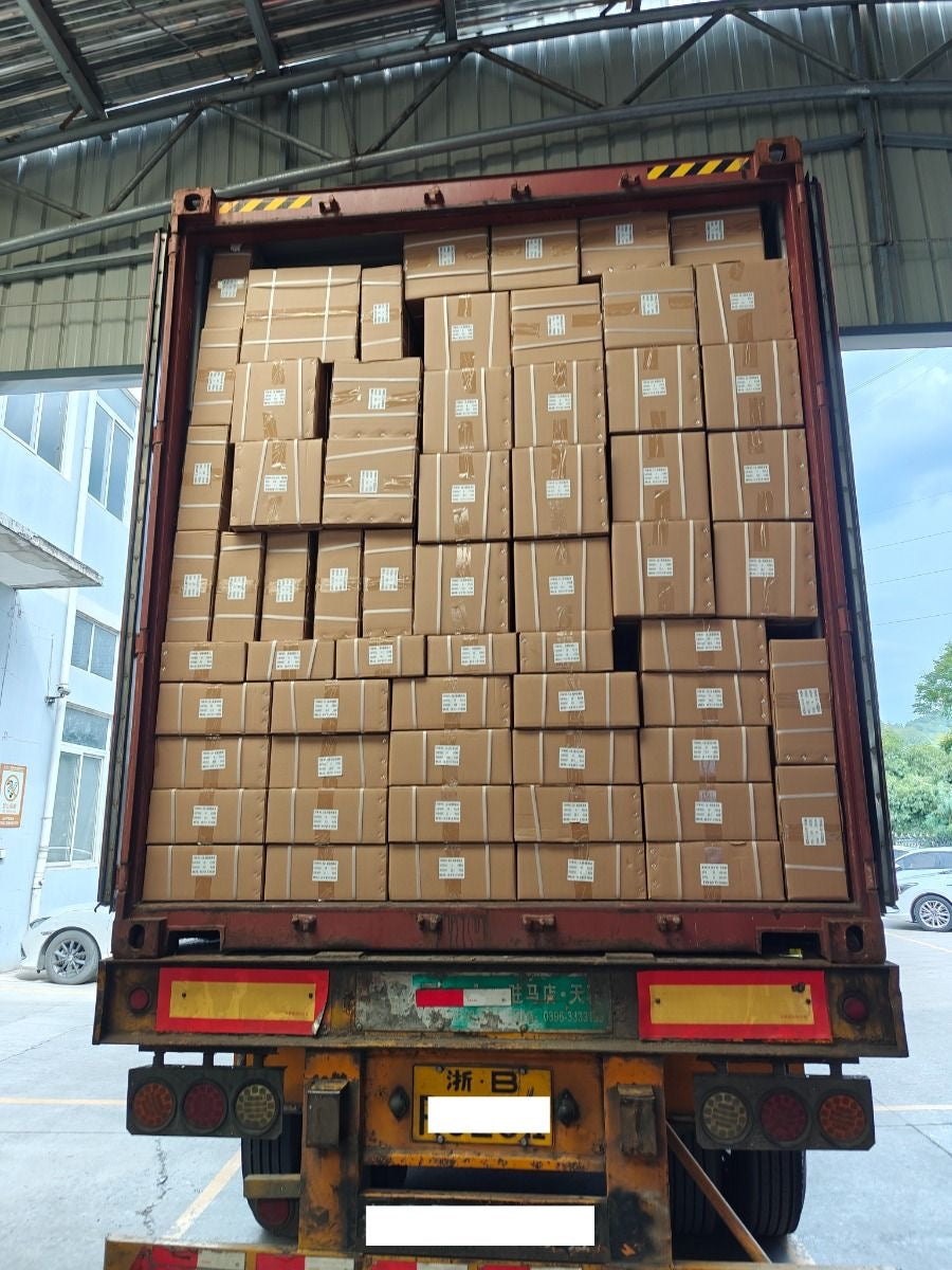 <em><strong>Expédition (5 à 6 jours ouvrables)</strong></em>