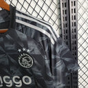 Maillot Ajax saison 2023-2024 édition third noir